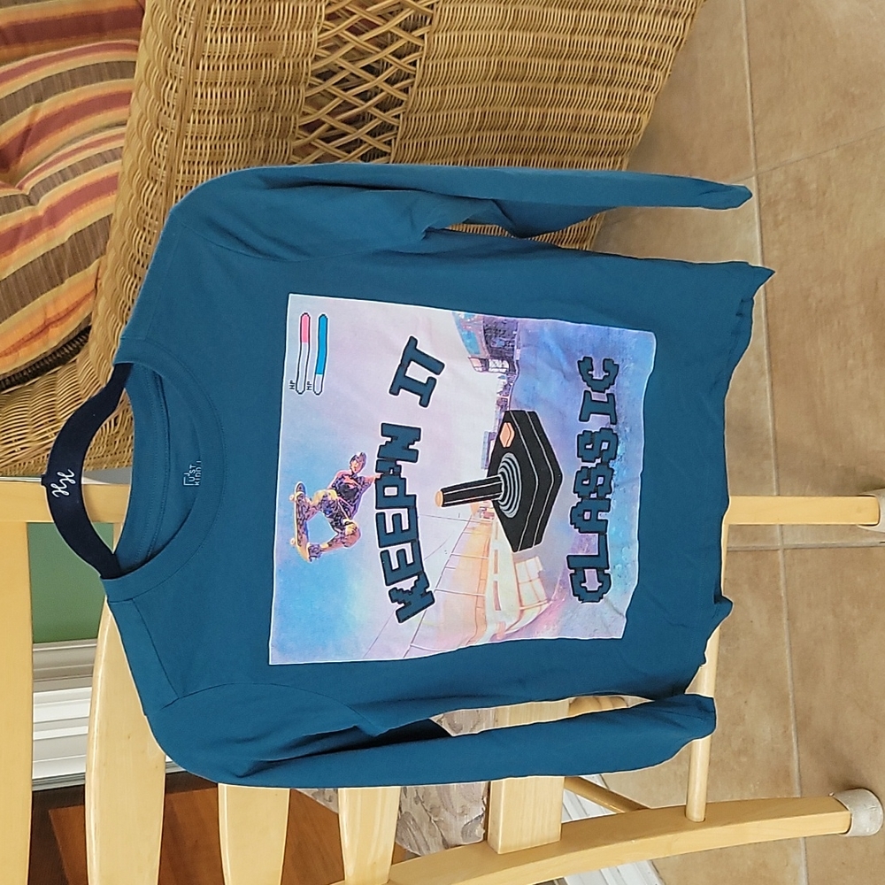 Keeping it classic blue  green long sleeve Xl